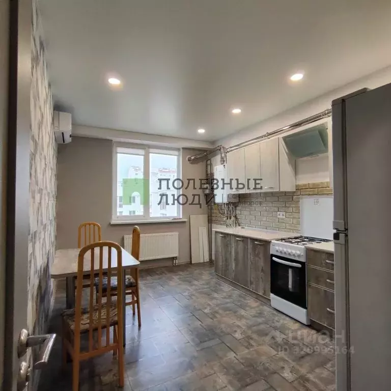2-к кв. Севастополь ул. Челнокова, 17к1 (61.0 м) - Фото 1