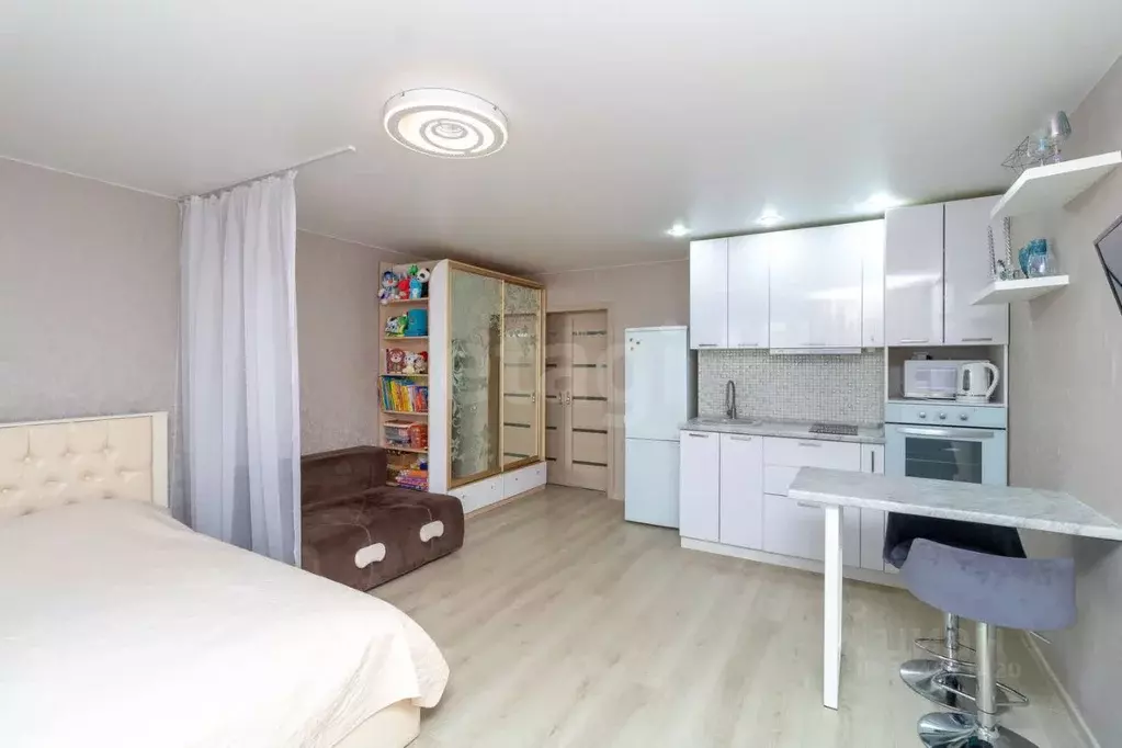 Студия Тюменская область, Тюмень Мелиораторов мкр, ул. Сидора ... - Фото 1