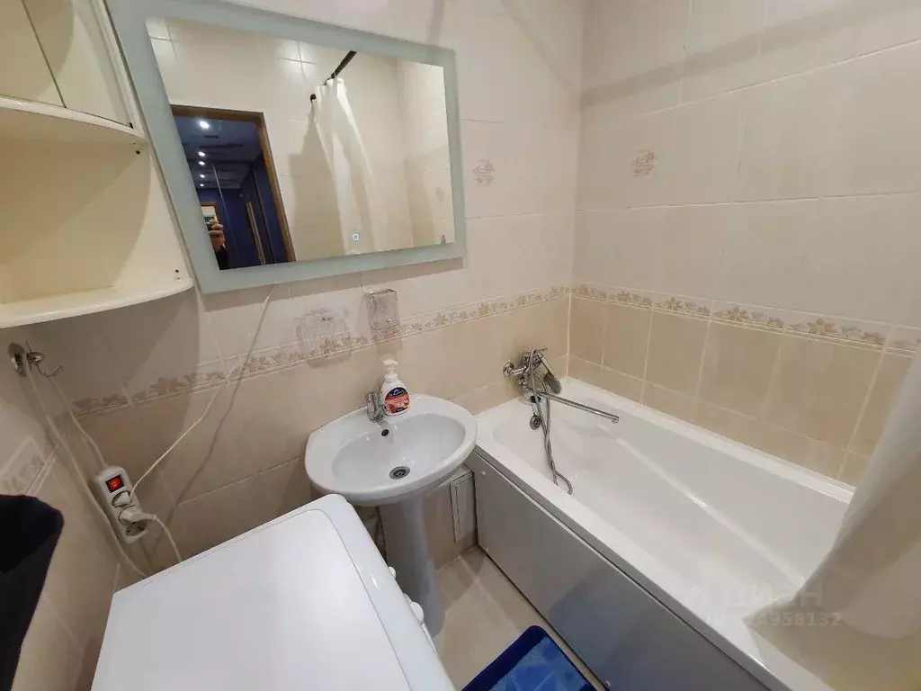 1-к кв. Сахалинская область, Южно-Сахалинск Комсомольская ул., 241А ... - Фото 2