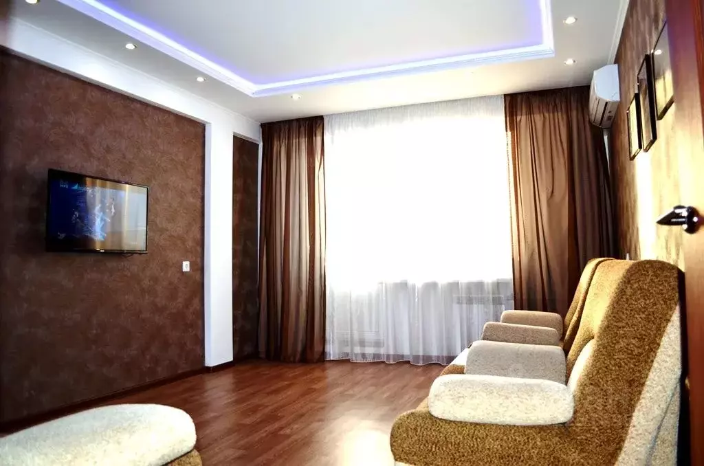 2-к кв. Татарстан, Набережные Челны просп. Раиса Беляева, 76 (57.0 м) - Фото 1