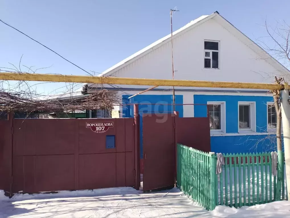 Дом в Белгородская область, Корочанский район, Бехтеевское с/пос, с. ... - Фото 1