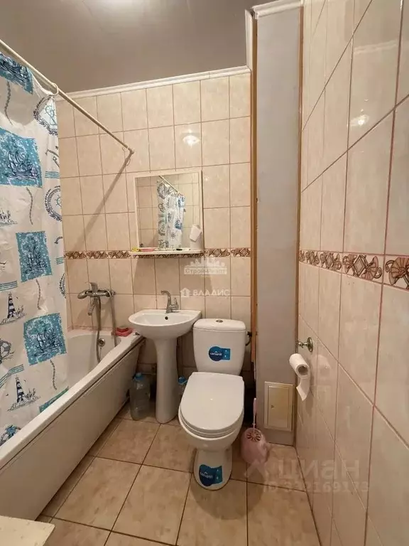 2-к кв. Крым, Керчь ул. Маршала Еременко, 43 (42.9 м) - Фото 1