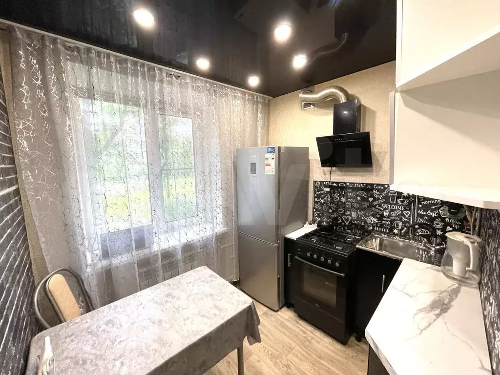 3-к. квартира, 55 м, 2/5 эт. - Фото 0