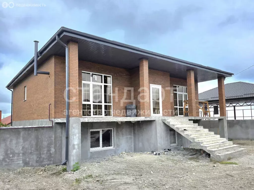 Дом в Ессентукская, Радужная улица (301.8 м) - Фото 1