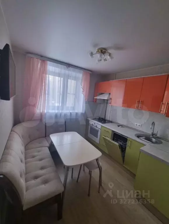 3-к кв. Московская область, Клин Первомайская ул., 18 (62.0 м) - Фото 1