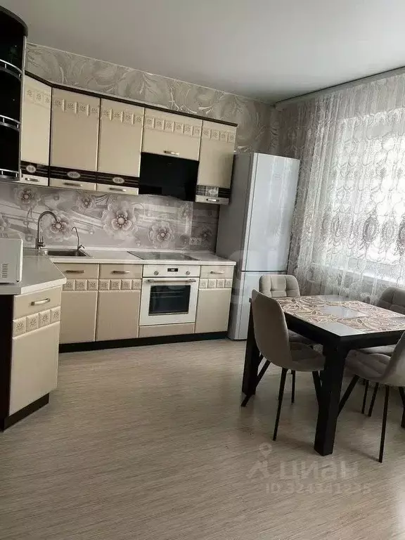 2-к кв. Тюменская область, Тюмень ул. Суходольская, 16 (49.5 м) - Фото 1