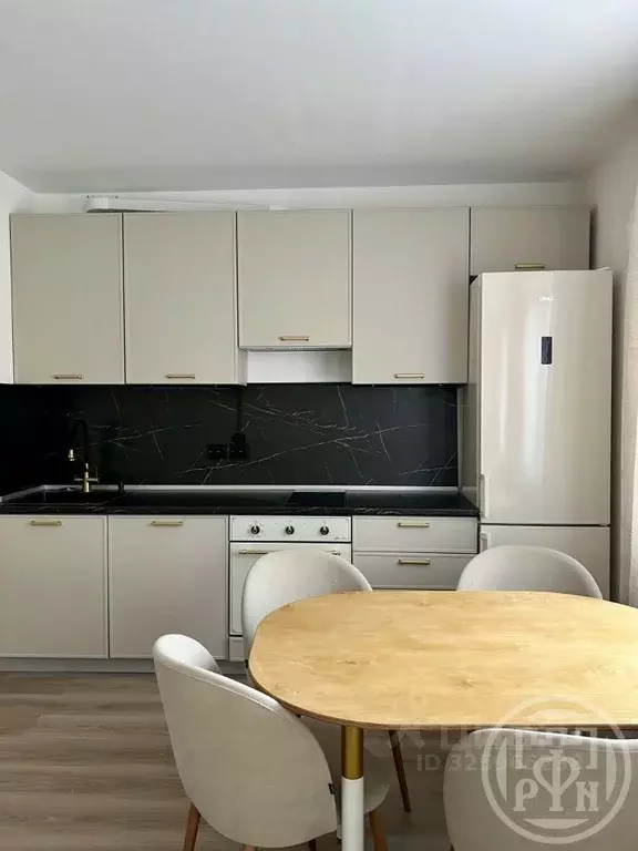 3-к кв. Санкт-Петербург ул. Пахомовская, 14к2 (52.0 м) - Фото 0