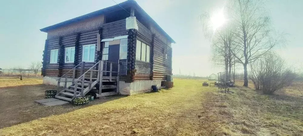 Дом в Новгородская область, Новгородский район, Ракомское с/пос, д. ... - Фото 1