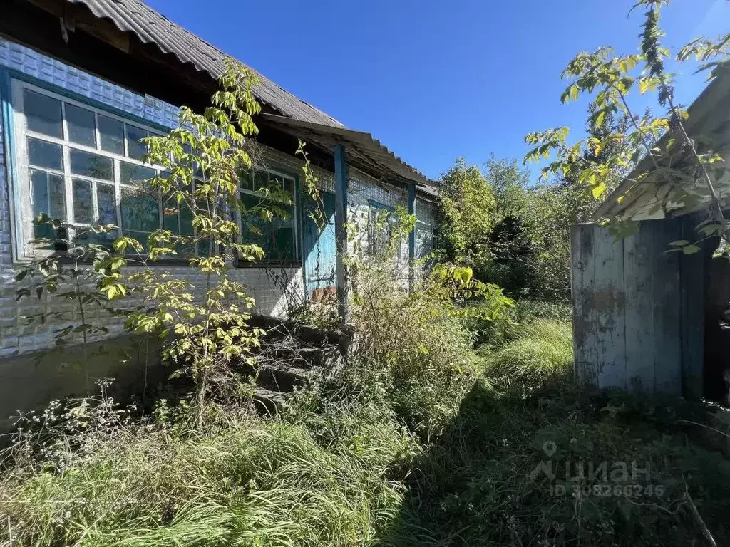 Дом в Краснодарский край, Лабинский район, Каладжинская ст-ца ул. ... - Фото 1