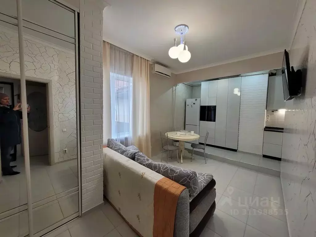 1-к кв. Краснодарский край, Геленджик Новороссийская ул., 169 (43.0 м) - Фото 1