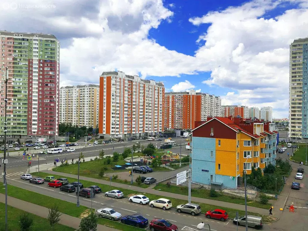 3-комнатная квартира: Москва, улица Недорубова, 10 (75 м) - Фото 1