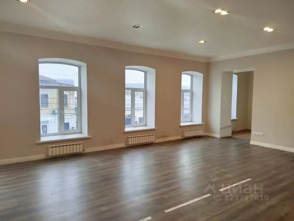 Офис в Саратовская область, Саратов Московская ул., 43А (374 м) - Фото 1