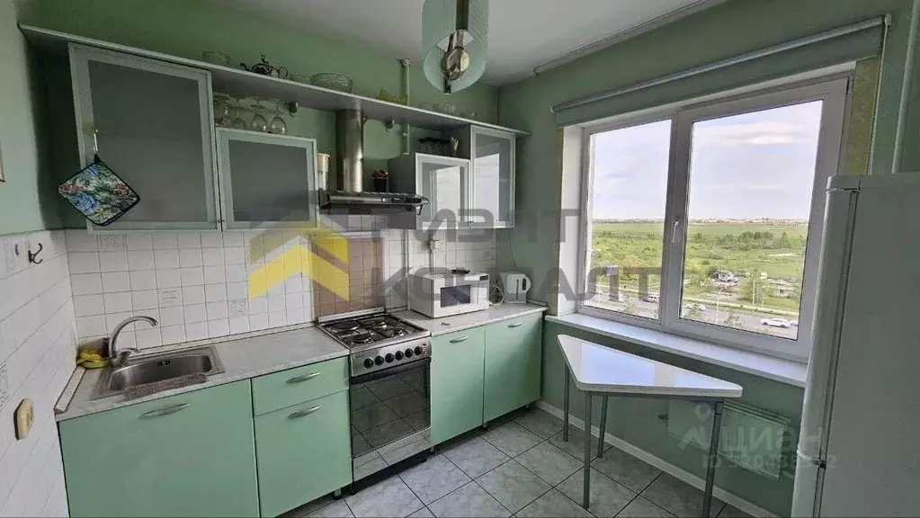 2-к кв. Омская область, Омск ул. Конева, 28 (52.9 м) - Фото 0