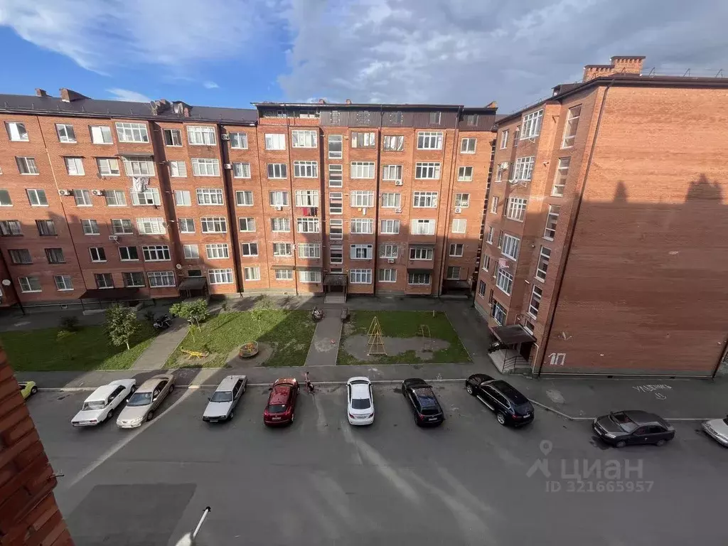2-к кв. Северная Осетия, Владикавказ ул. Зураба Магкаева, 83к6 (55.0 ... - Фото 0