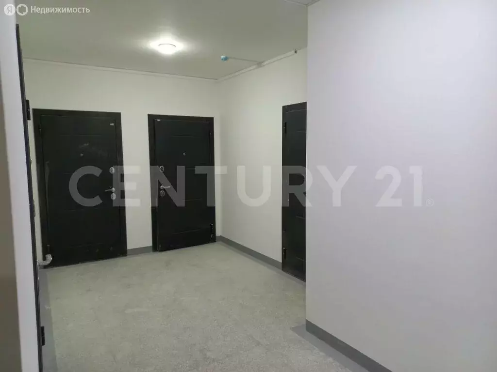 3-комнатная квартира: Каспийск, улица Каспийское шоссе, 17Б (98 м) - Фото 1