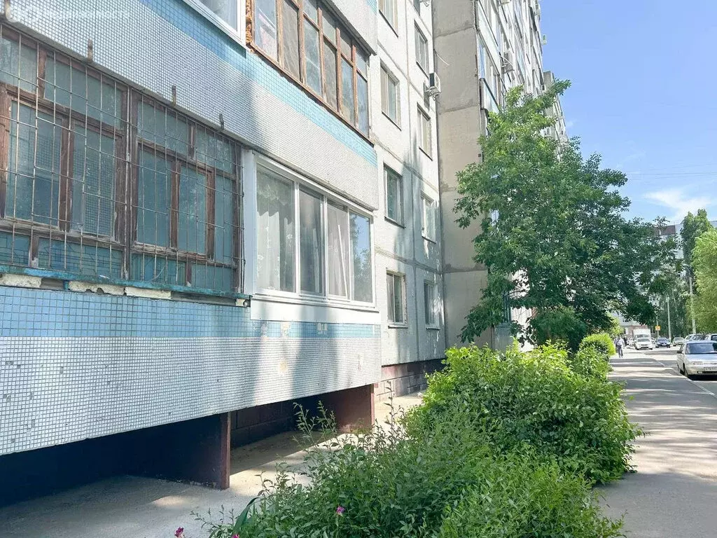 1-комнатная квартира: Балаково, улица 30 лет Победы, 9А (37 м) - Фото 0