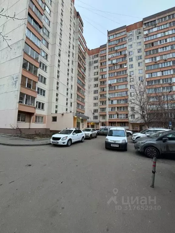 3-к кв. Москва ул. Наташи Ковшовой, 17 (82.1 м) - Фото 0