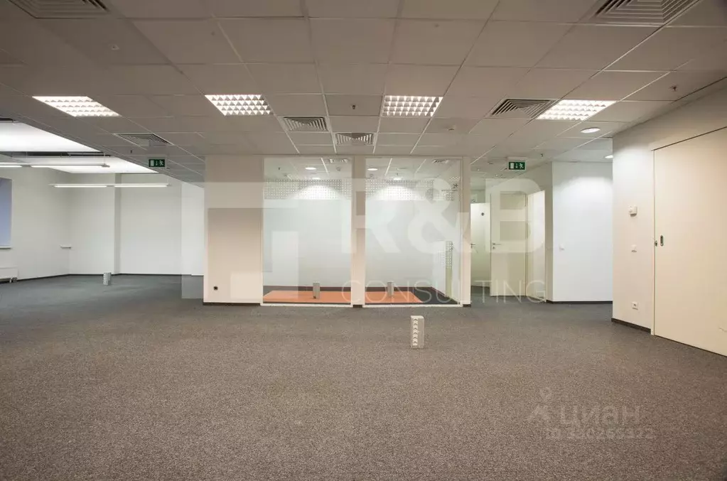 Офис в Москва ул. Двинцев, 12к1Б (903 м) - Фото 1