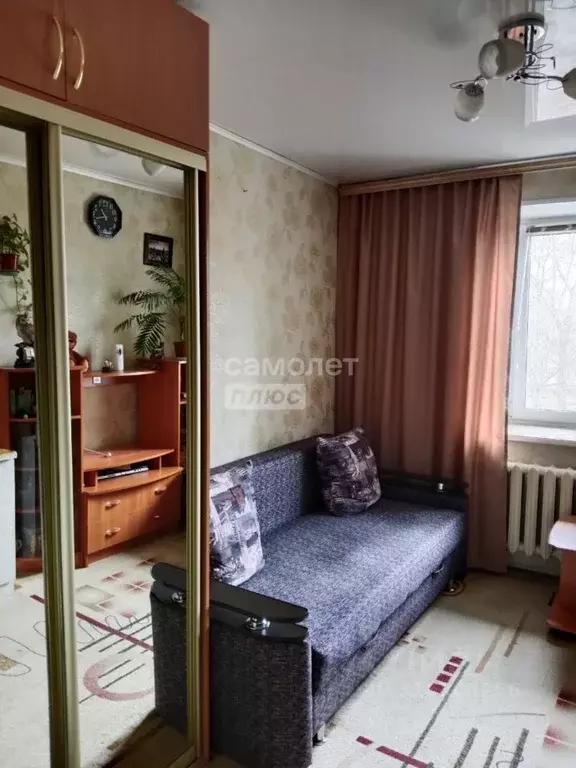 Комната Челябинская область, Челябинск ул. Савина, 13 (11.0 м) - Фото 0