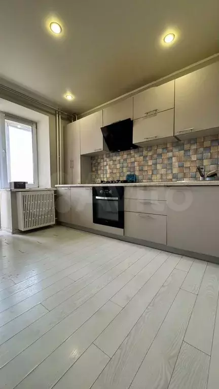 2-к. квартира, 76 м, 6/10 эт. - Фото 0