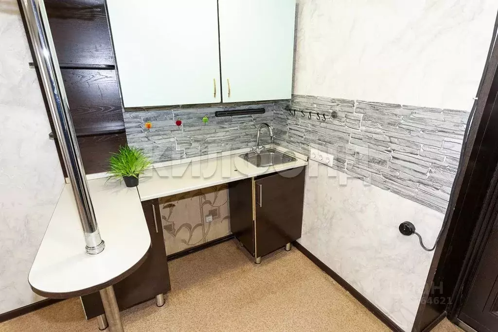Комната Алтайский край, Барнаул ул. 80-й Гвардейской Дивизии, 68 (17.9 ... - Фото 0
