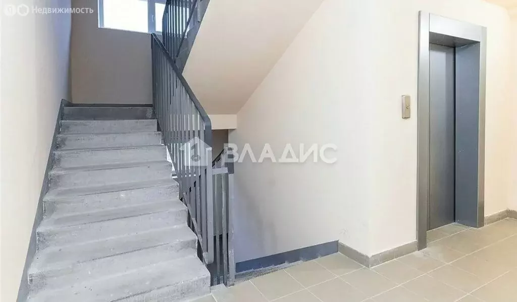 Квартира-студия: Ковров, Лиственная улица, 80 (26 м) - Фото 1