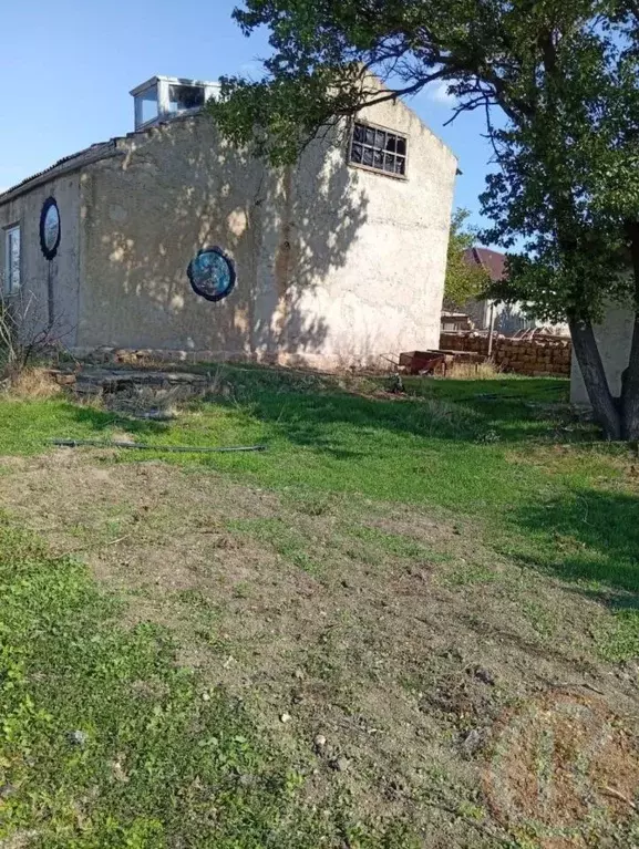 Дом в Крым, Первомайский район, Войковское с/пос, с. Войково ул. ... - Фото 2