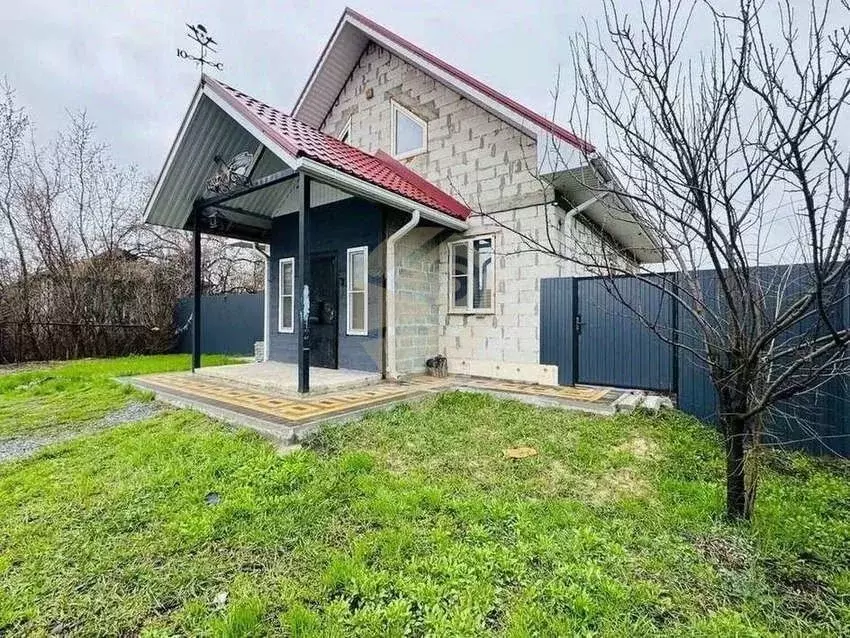 Дом в Белгородская область, Старооскольский городской округ, с. ... - Фото 1