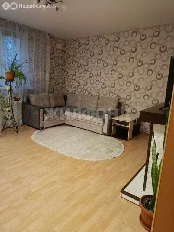 3-комнатная квартира: Белгород, Беловская улица, 4 (72 м) - Фото 1