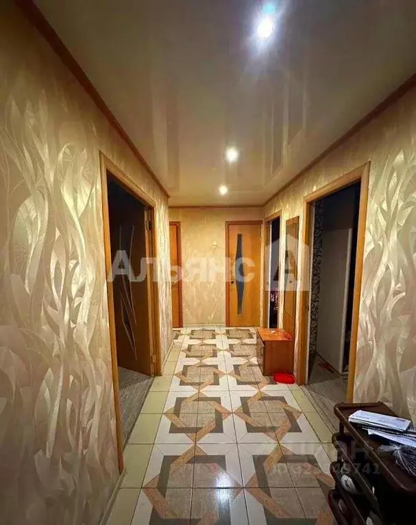 3-к кв. Краснодарский край, Усть-Лабинск ул. Агаркова, 81 (66.0 м) - Фото 1