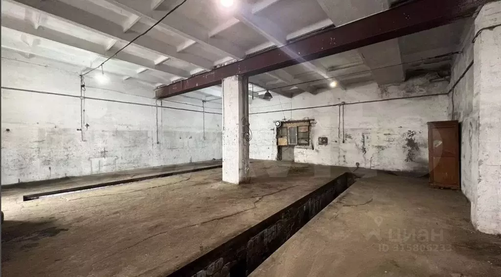 Гараж в Крым, Керчь ул. Веры Белик, 12 (30 м) - Фото 1