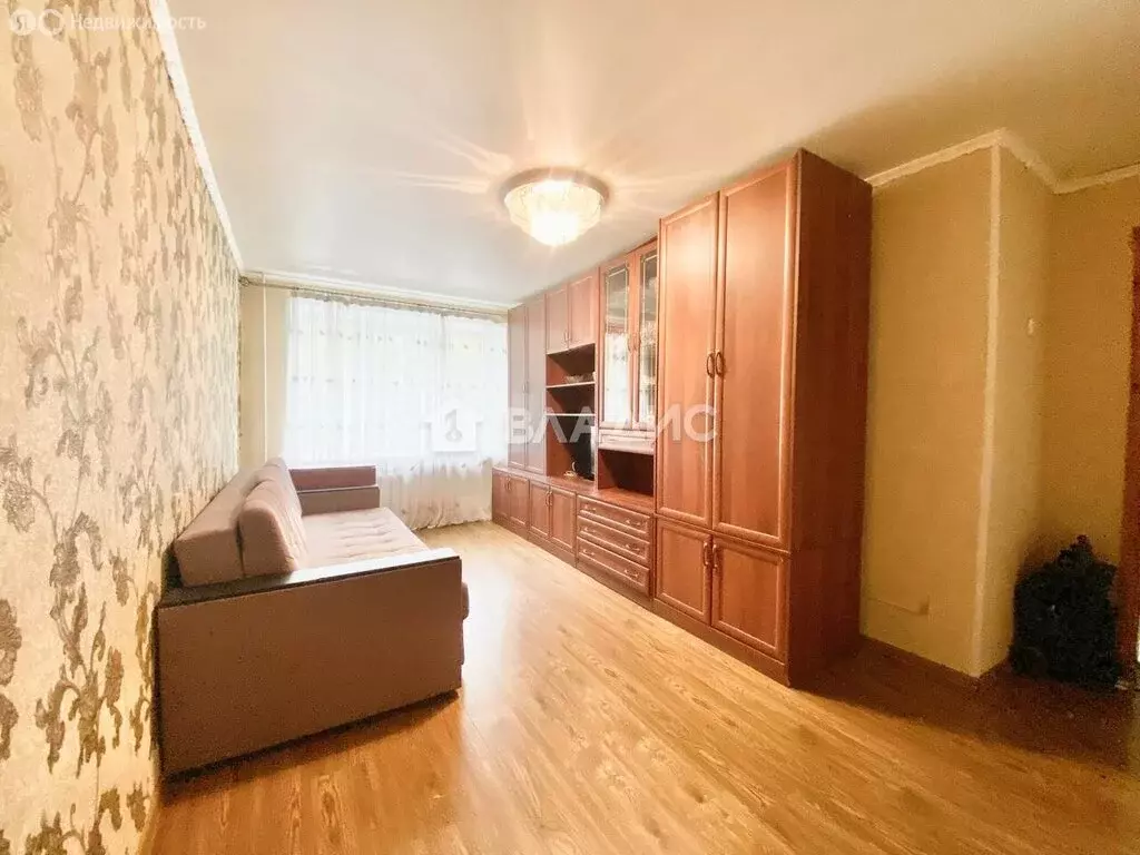 3-комнатная квартира: Уфа, проспект Октября, 65/3 (57.6 м) - Фото 1