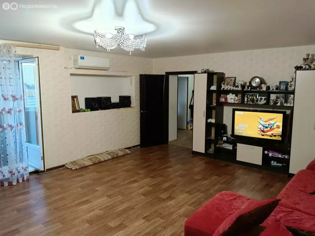 2-комнатная квартира: Саратов, Песочная улица, 1 (92.5 м) - Фото 1