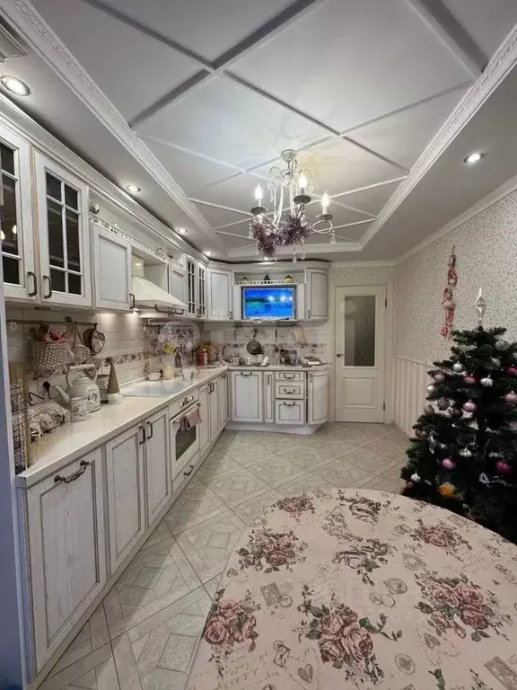 3-к кв. Вологодская область, Череповец Ленинградская ул., 60 (88.6 м) - Фото 0