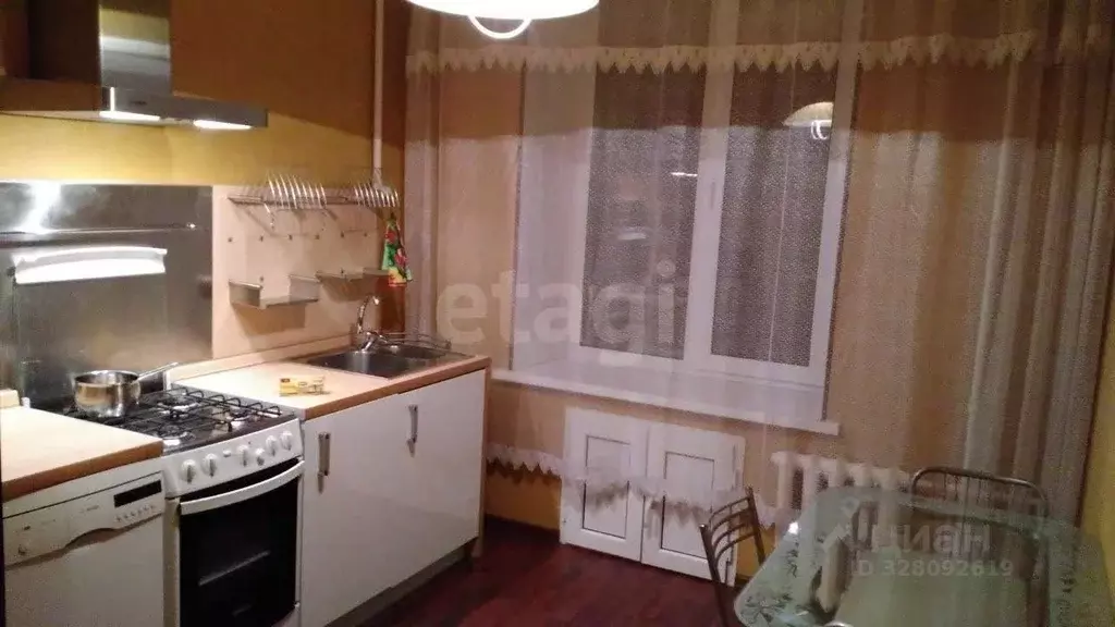 2-к кв. Башкортостан, Уфа ул. Космонавтов, 13 (58.5 м) - Фото 2