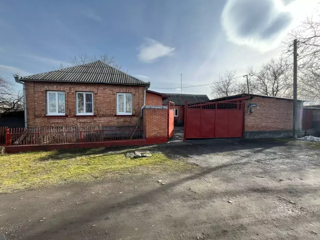 Дом в Северная Осетия, Беслан Правобережный район, ул. Сигова (96 м) - Фото 1