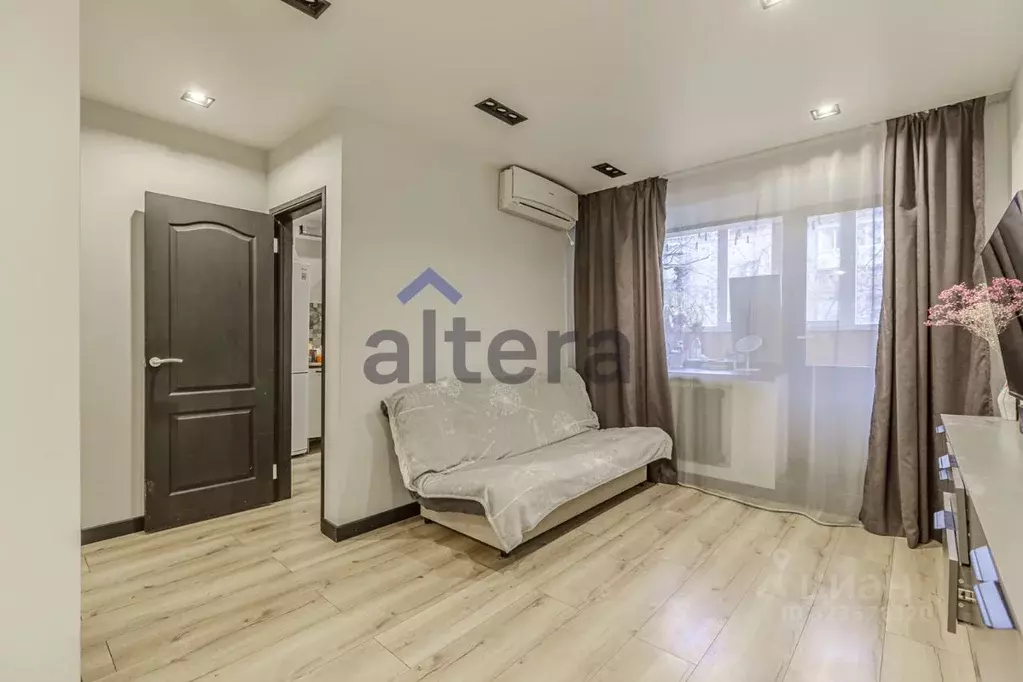 1-к кв. Татарстан, Казань ул. Новаторов, 2 (30.8 м) - Фото 2