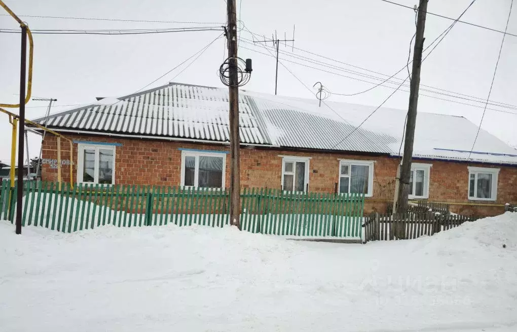 Дом в Омская область, Калачинск ул. Смирнова, 128А (43 м) - Фото 1