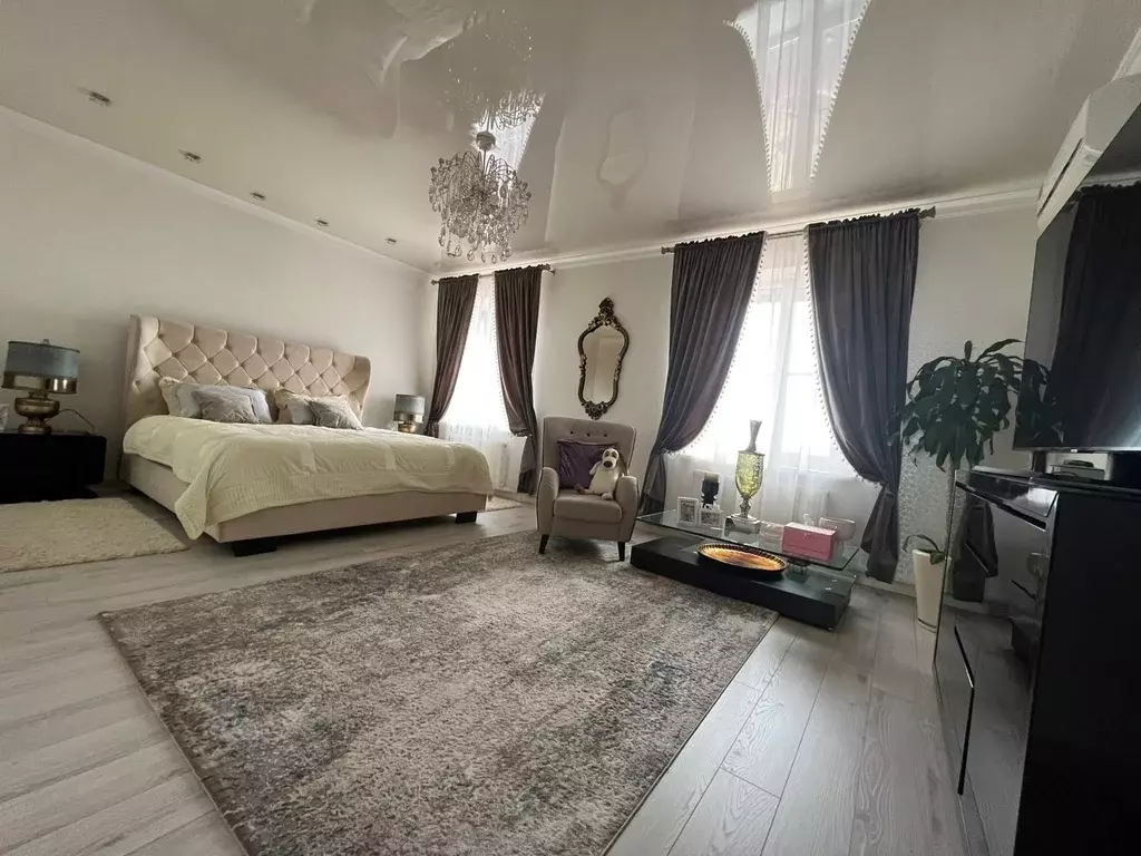 Продаётся 4-к квартира, 155 м - Фото 0