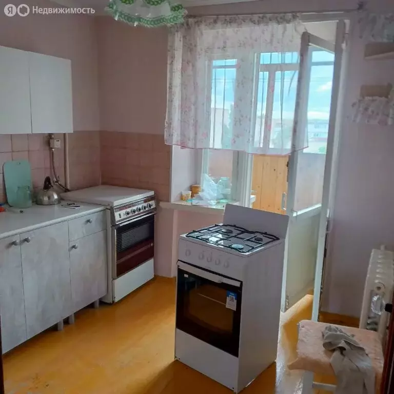 2-комнатная квартира: Салават, улица Островского, 56А (45 м) - Фото 1