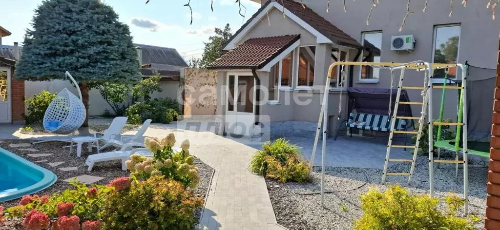 Коттедж в Самарская область, Тольятти Комсомольская ул., 77 (420 м) - Фото 1