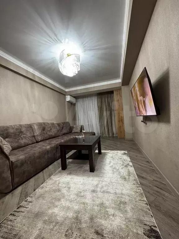 2-к. квартира, 79 м, 4/10 эт. - Фото 0