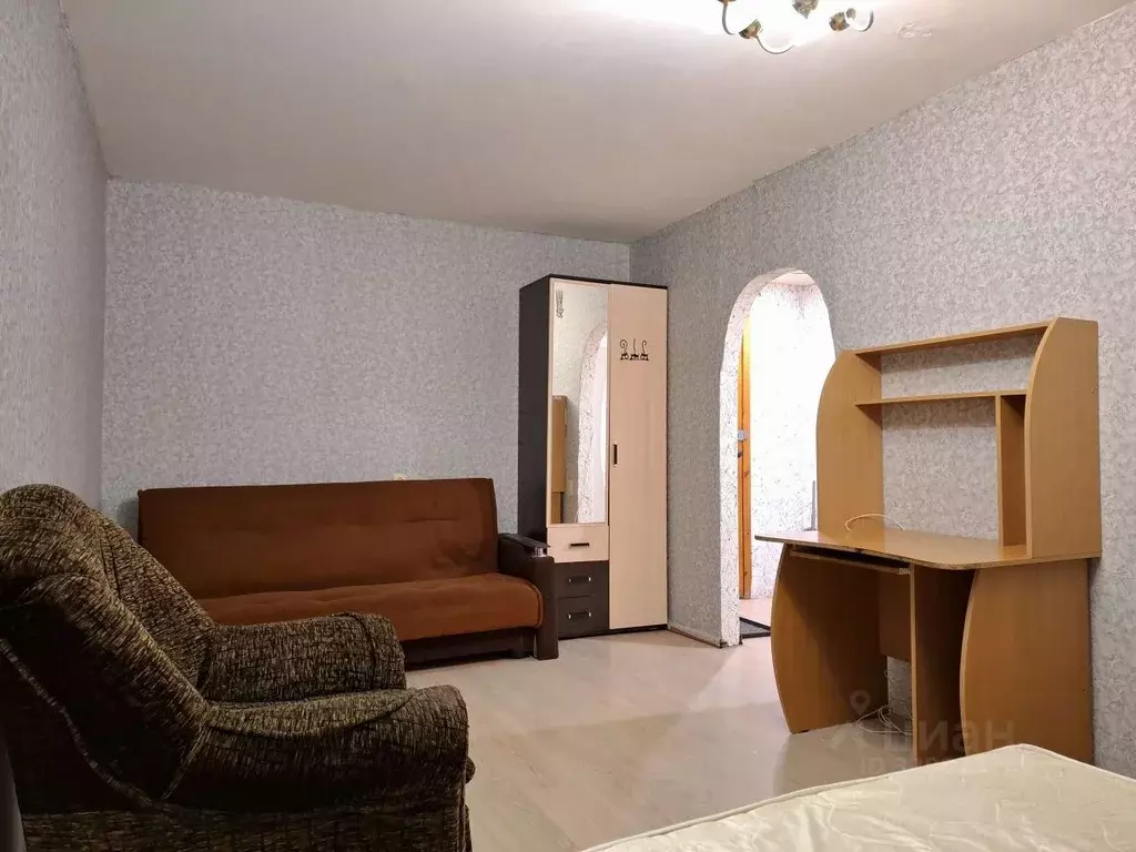 1-к кв. Кировская область, Киров ул. Энтузиастов, 1 (35.0 м) - Фото 2