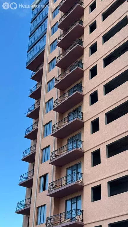 4-комнатная квартира: Махачкала, проспект Петра I, 95А (173 м) - Фото 1