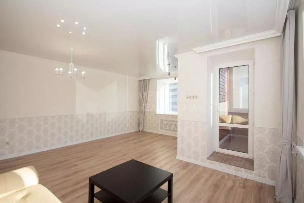 2-к кв. Тюменская область, Тюмень ул. Котельщиков, 19 (87.1 м) - Фото 1