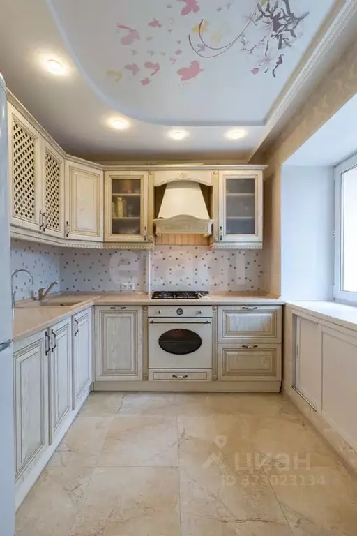 2-к кв. Тюменская область, Тюмень ул. Республики, 86 (43.0 м) - Фото 1