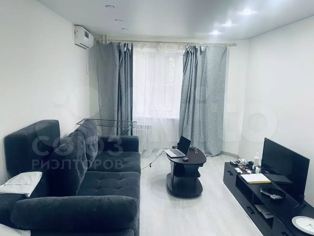 2-к. квартира, 52 м, 1/9 эт. - Фото 0