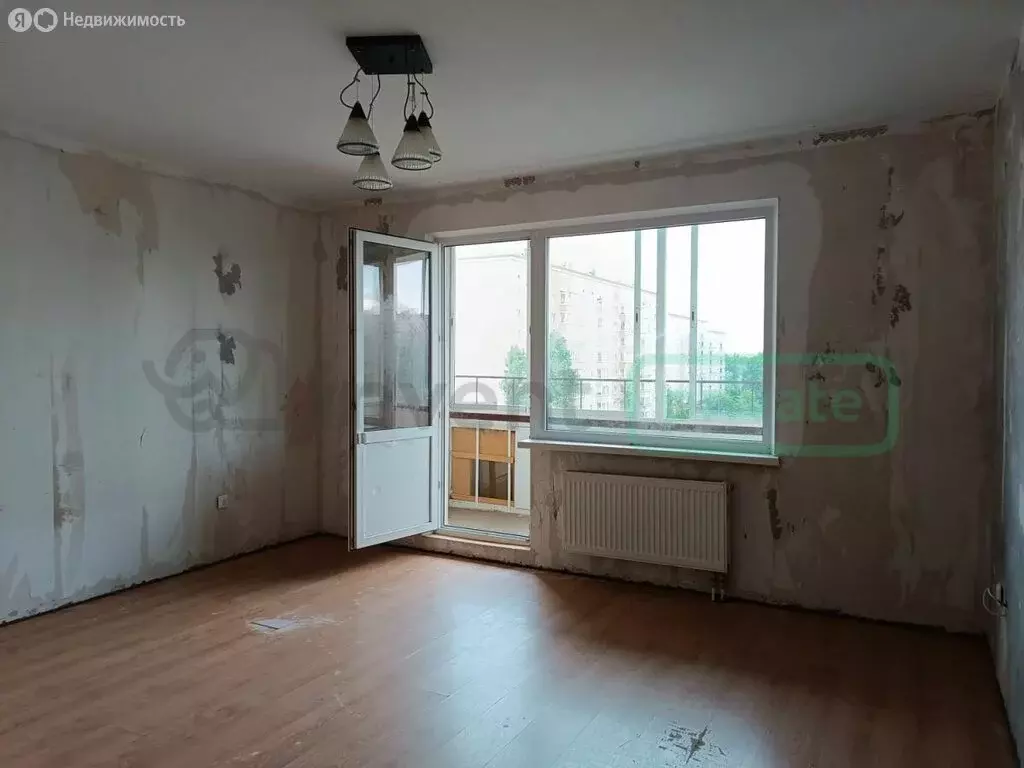 2-комнатная квартира: Калининград, Осенняя улица, 18 (55 м) - Фото 0