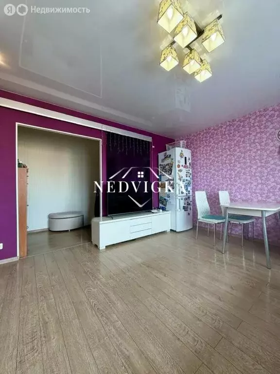 3-комнатная квартира: Мирный, Советская улица, 18А (66.6 м) - Фото 1