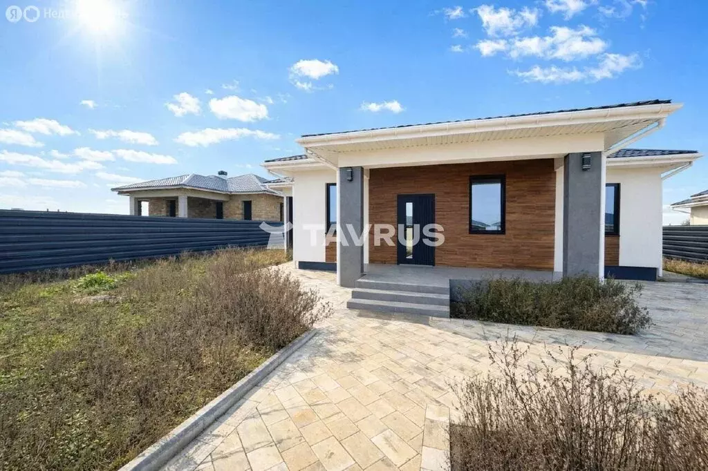 Дом в Симферопольский район, Мирновское сельское поселение, село ... - Фото 2